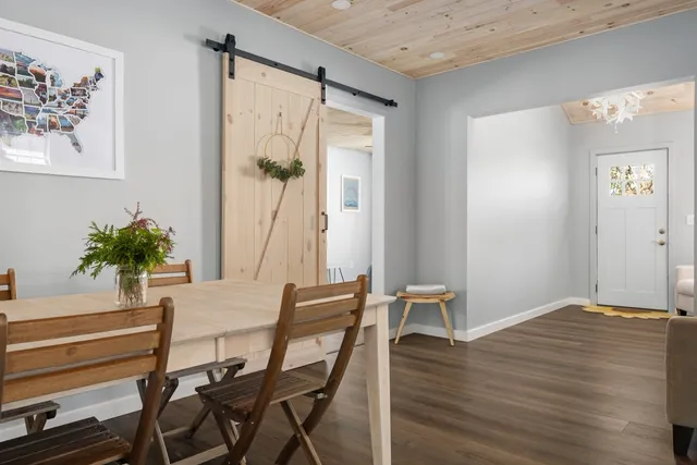 $400,000 | 32 Country Club Drive, Warwick, RI 02888