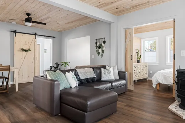 $400,000 | 32 Country Club Drive, Warwick, RI 02888