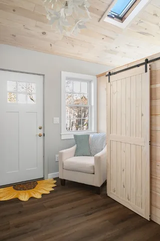 $400,000 | 32 Country Club Drive, Warwick, RI 02888