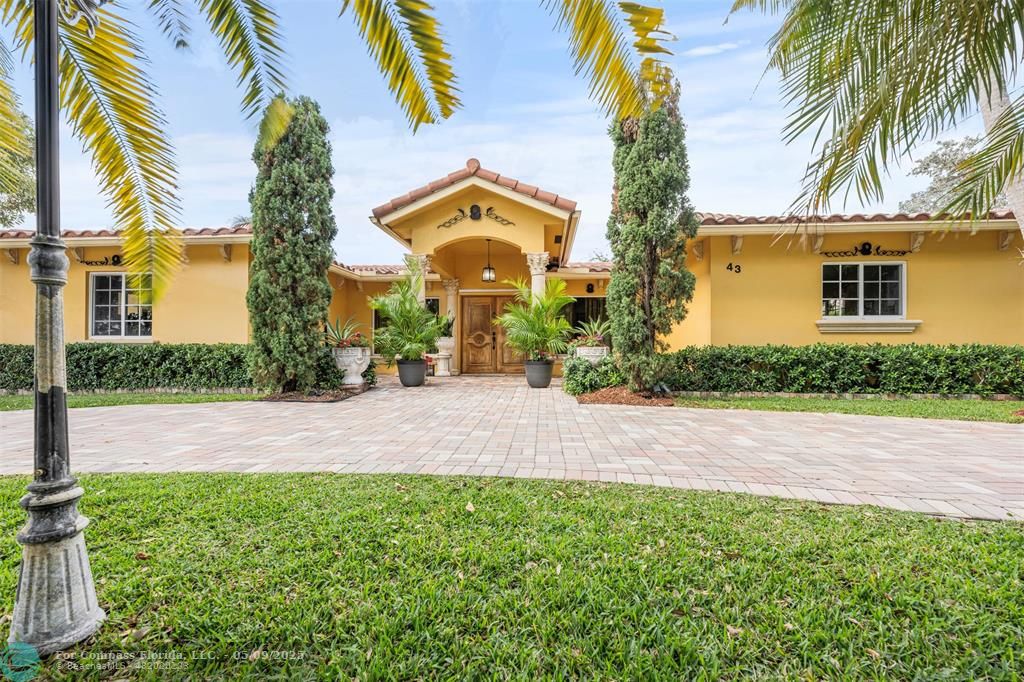 43 Southeast 7th Ave  