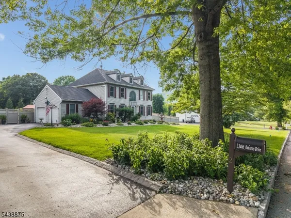 $724,900 | 2 St Andrews Drive, Washington, NJ 07882