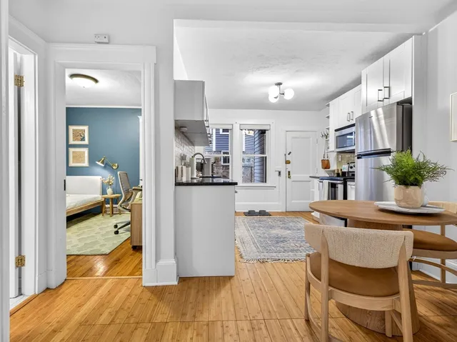 $2,700 | 159 South Street, Unit 1L, Boston, MA 02130