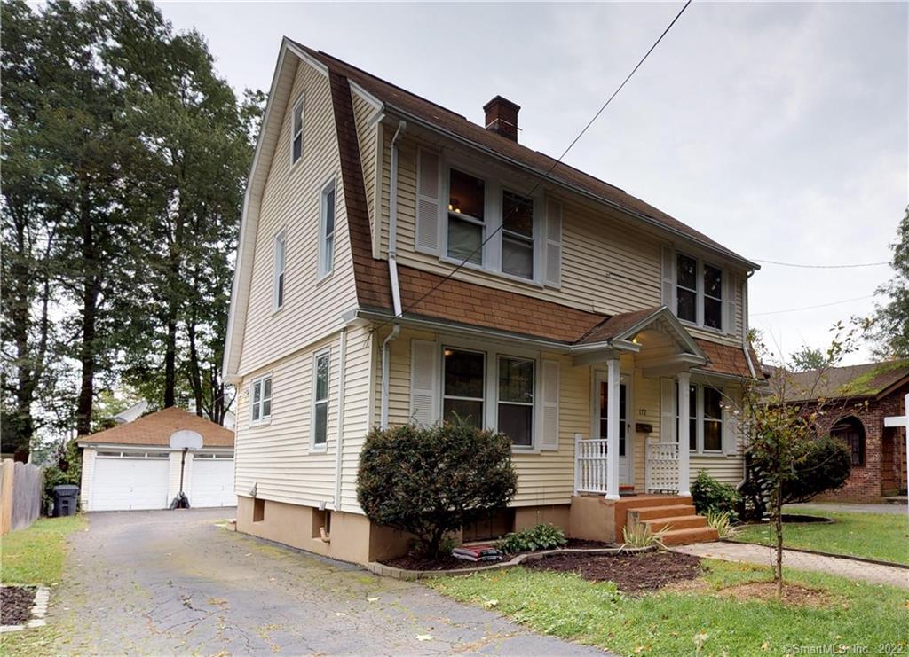 Welcome home to 172 Hubbard Road!