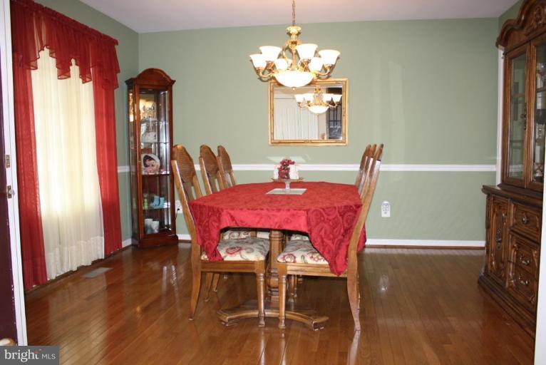 9324 Sea Point Road Sparrows Point, MD 21219 - Photo 8 of 30 Dining Room