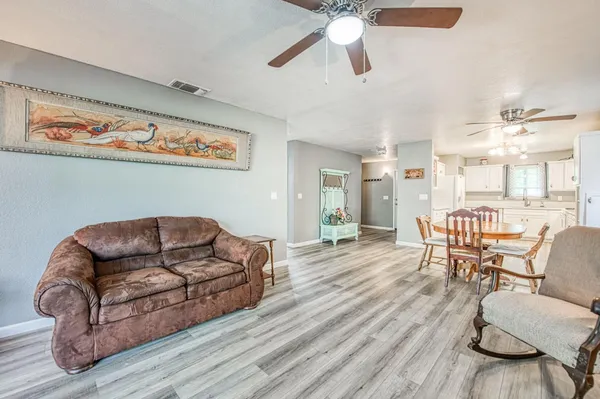 $399,000 | 127 5th Street, Clovis, CA 93612