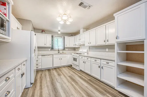 $399,000 | 127 5th Street, Clovis, CA 93612