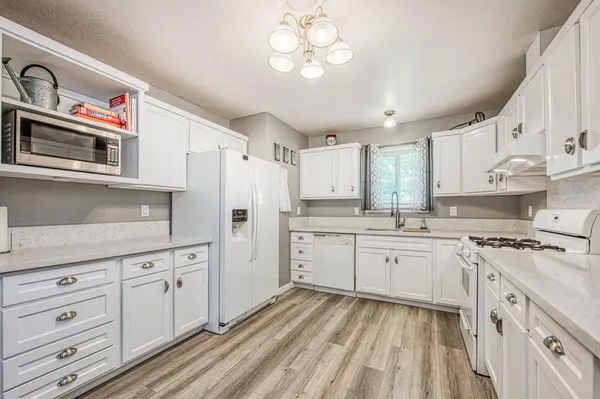 $399,000 | 127 5th Street, Clovis, CA 93612