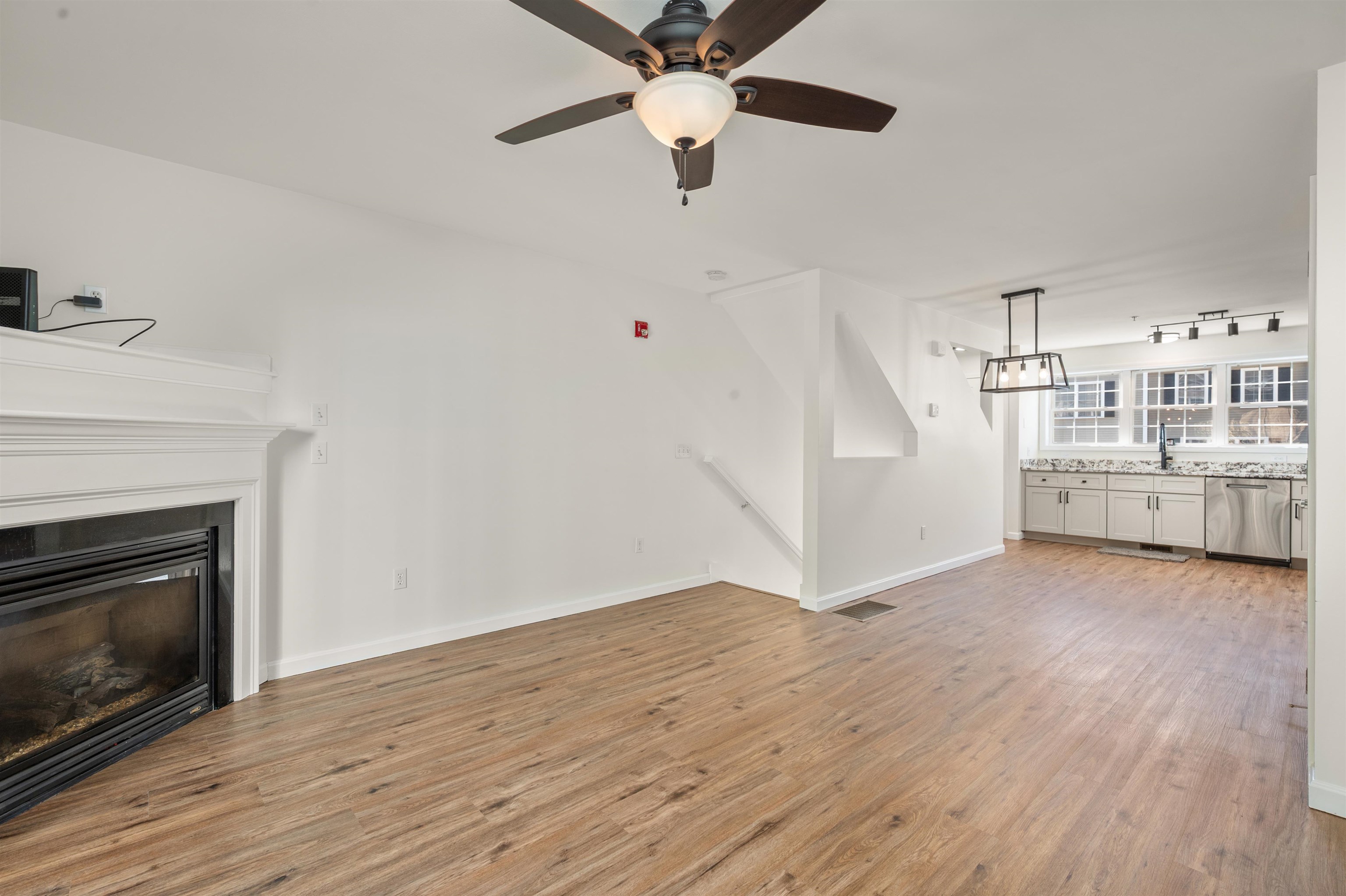 19 Dillon Way, Unit 4 Laconia, NH 03246 - Photo 10 of 40