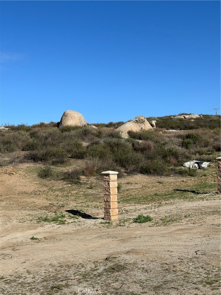 41720 Oak Canyon Road Hemet, CA 92544 - Photo 37 of 60 a view of a ocean with beach