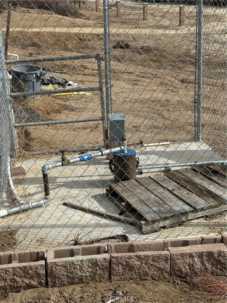 41720 Oak Canyon Road Hemet, CA 92544 - Photo 4 of 60 25 GPM Well