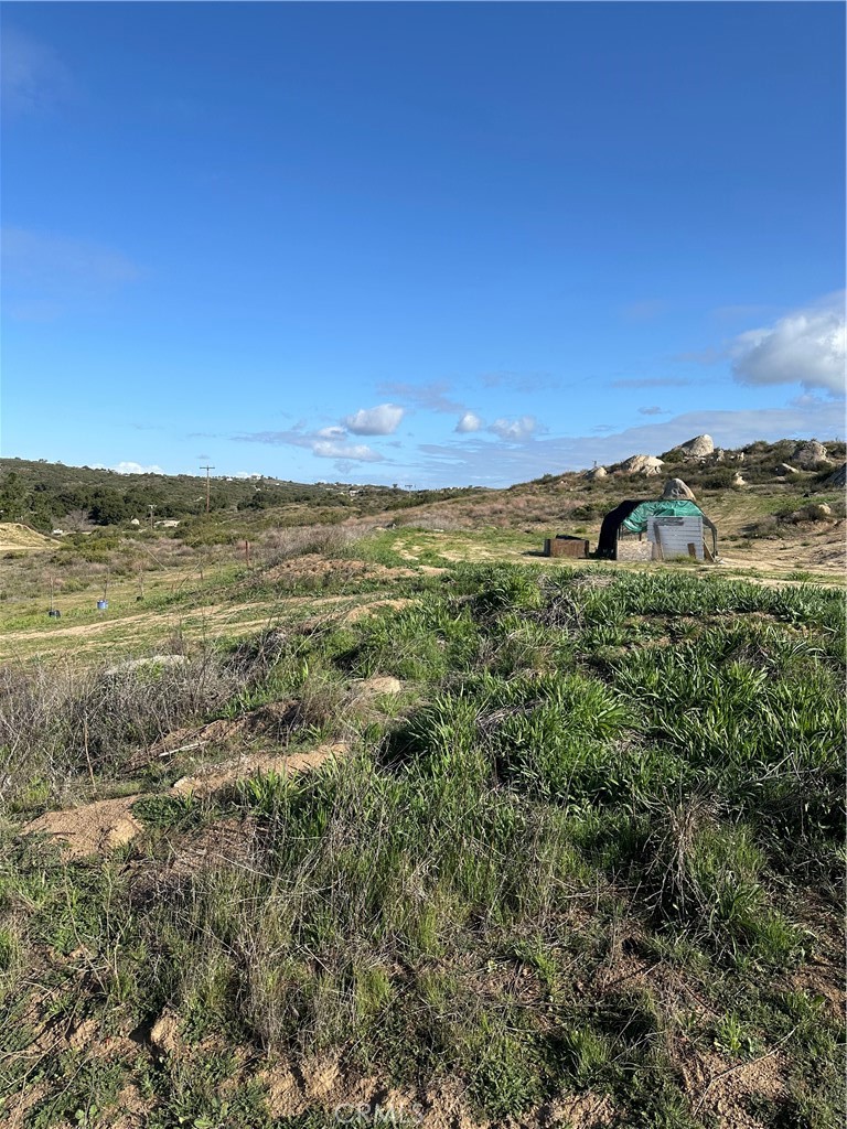 41720 Oak Canyon Road Hemet, CA 92544 - Photo 50 of 60 a view of an ocean and beach