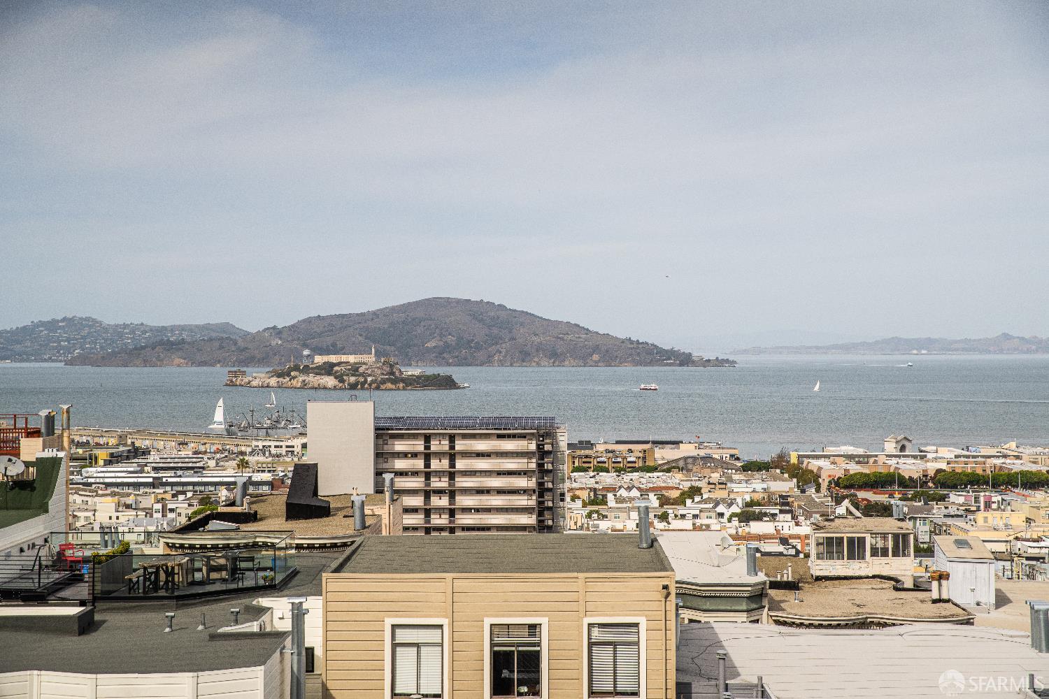 866 Green Street, Unit 5 San Francisco, CA 94133 - Photo 2 of 15 a view of a lake view