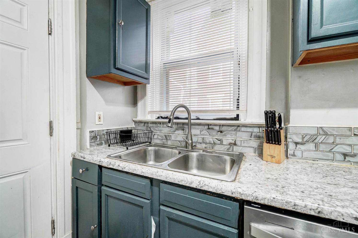 1609 Ruth Avenue Cincinnati, OH 45207 - Photo 17 of 29