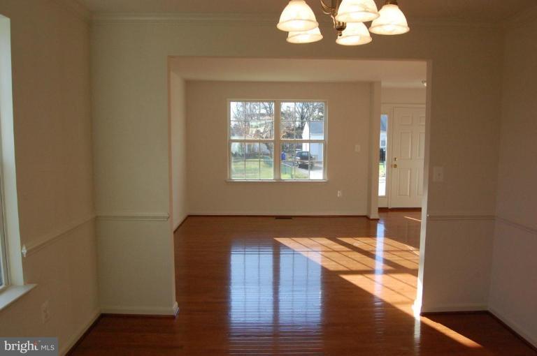 36 North Laurel Road Bowie, MD 20720 - Photo 14 of 18 Dining Room