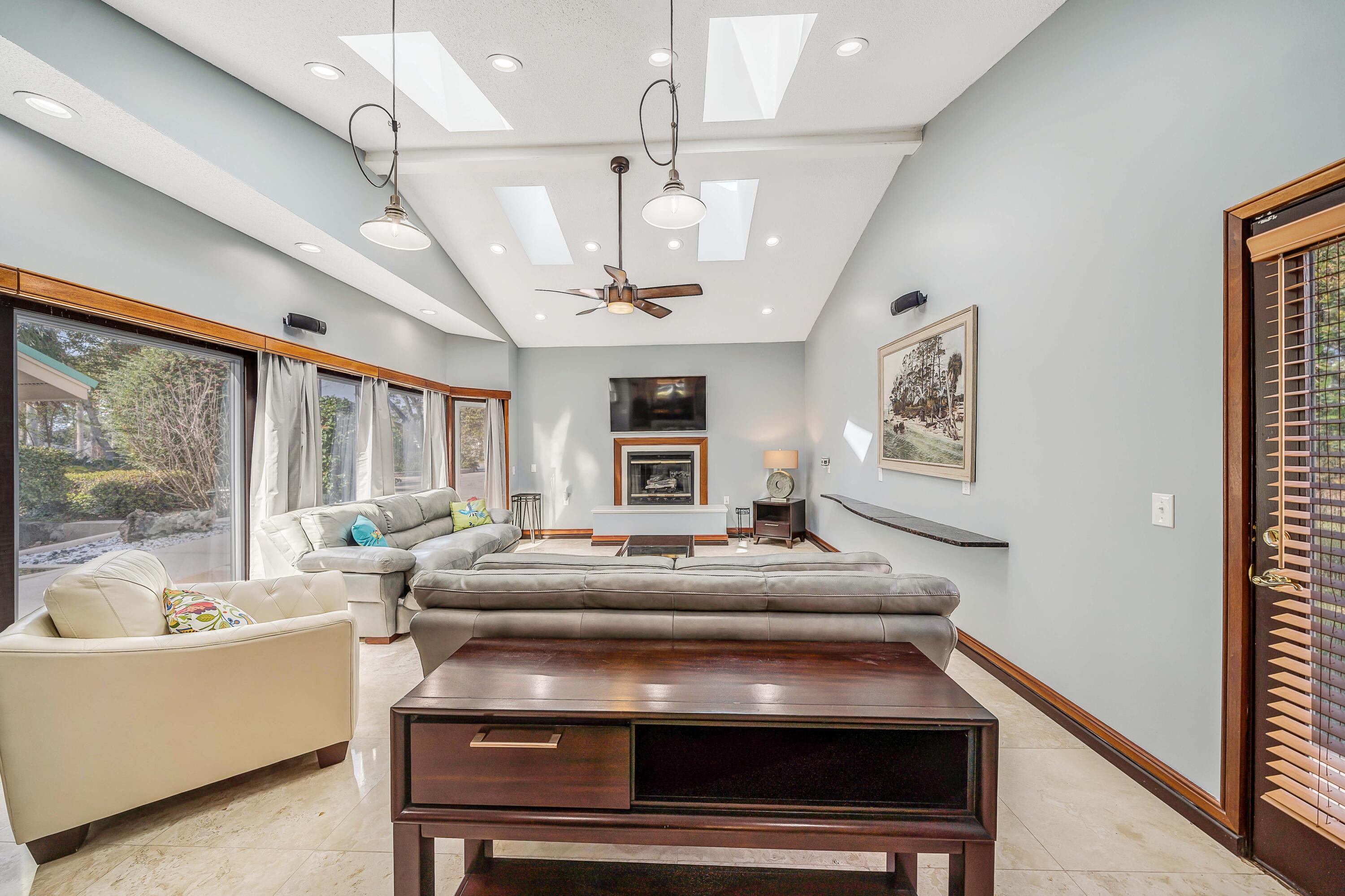 1308 Pompano Road Panama City Beach, FL 32408 - Photo 22 of 78 Family Room