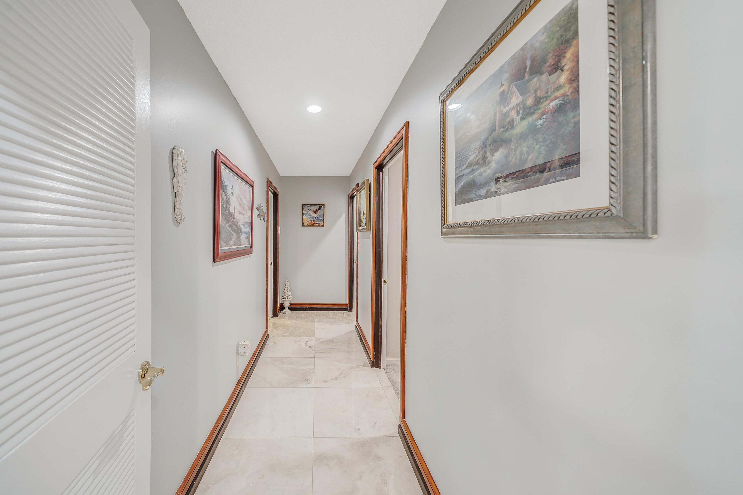 1308 Pompano Road Panama City Beach, FL 32408 - Photo 46 of 78 Hallway