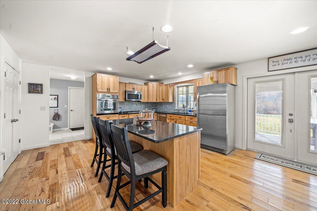 52 Cronin Road Queensbury, NY 12804 - Photo 7 of 21 09-A7308885