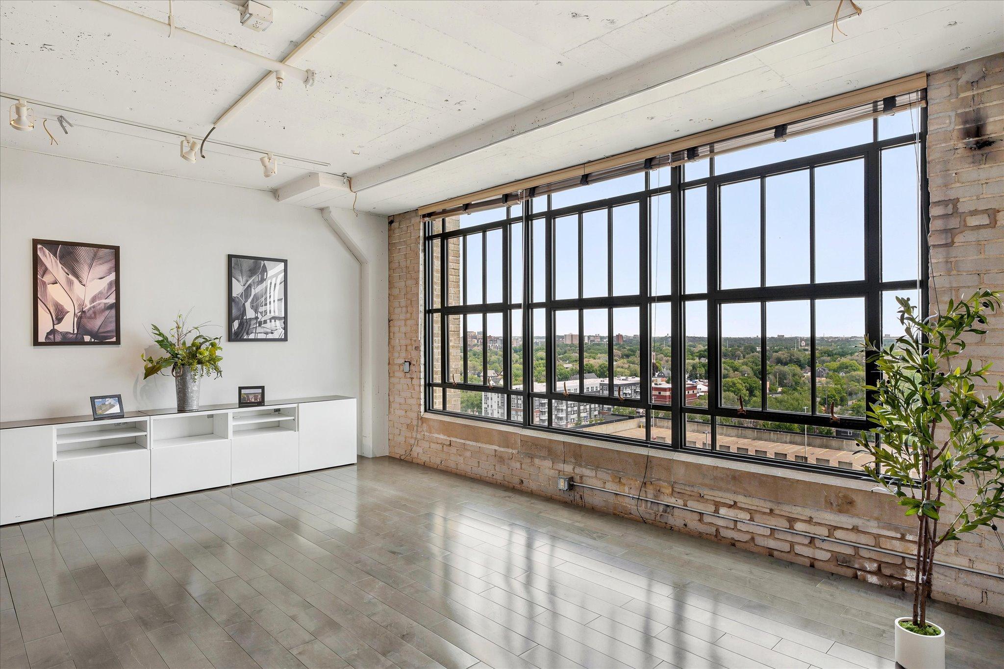 2929 Chicago Avenue, Unit 1002 Minneapolis, MN 55407 - Photo 6 of 59
