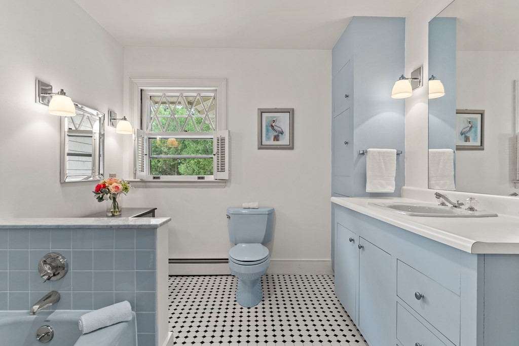 5 Wallingford Road Marblehead, MA 01945 - Photo 26 of 42 Gallery Image 26