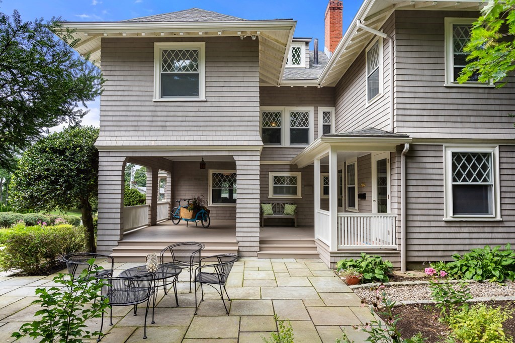 5 Wallingford Road Marblehead, MA 01945 - Photo 3 of 42 Gallery Image 3