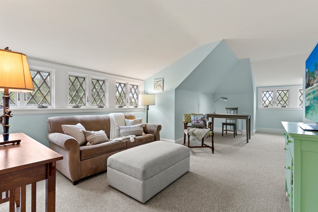 5 Wallingford Road Marblehead, MA 01945 - Photo 37 of 42 Gallery Image 37