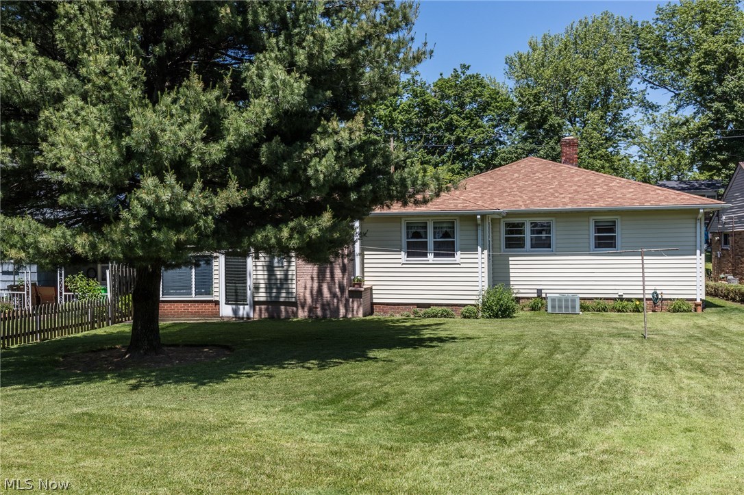 29332 Ridge Road Wickliffe, OH 44092 - Photo 30 of 35 Gallery Image 30