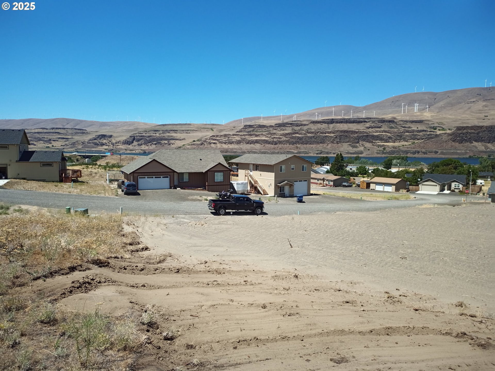 409 Deschutes Lane Rufus, OR 97050 - Photo 5 of 5