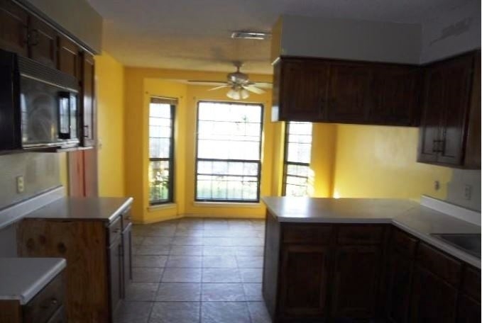 310 Center Road Laredo, TX 78045 - Photo 3 of 15 Gallery Image 3