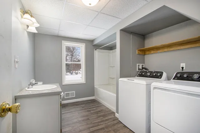 $286,000 | 32435 County Road 669, Lawton, MI 49065