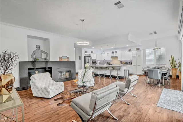 $6,995 | 9593 Los Cotos Court, Las Vegas, NV 89147