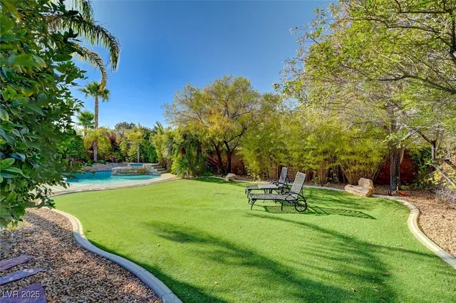 $6,995 | 9593 Los Cotos Court, Las Vegas, NV 89147