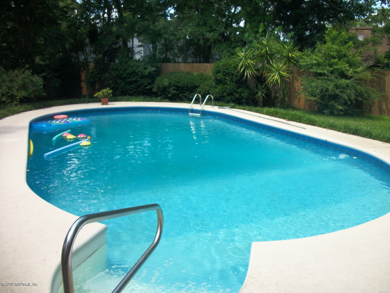166 Foxridge Road Orange Park, FL 32065 - Photo 3 of 7 sparkling clean pool