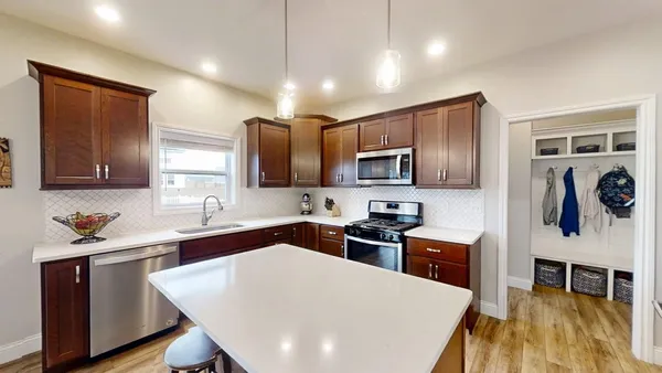 $435,000 | 1604 Oliger Drive, Mahomet, IL 61853