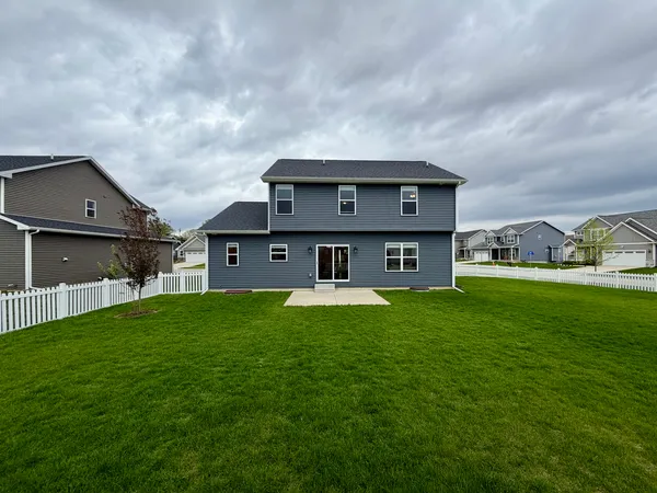 $435,000 | 1604 Oliger Drive, Mahomet, IL 61853