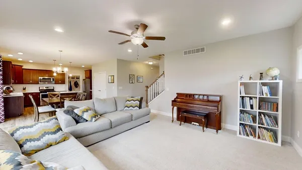 $435,000 | 1604 Oliger Drive, Mahomet, IL 61853