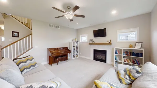 $435,000 | 1604 Oliger Drive, Mahomet, IL 61853