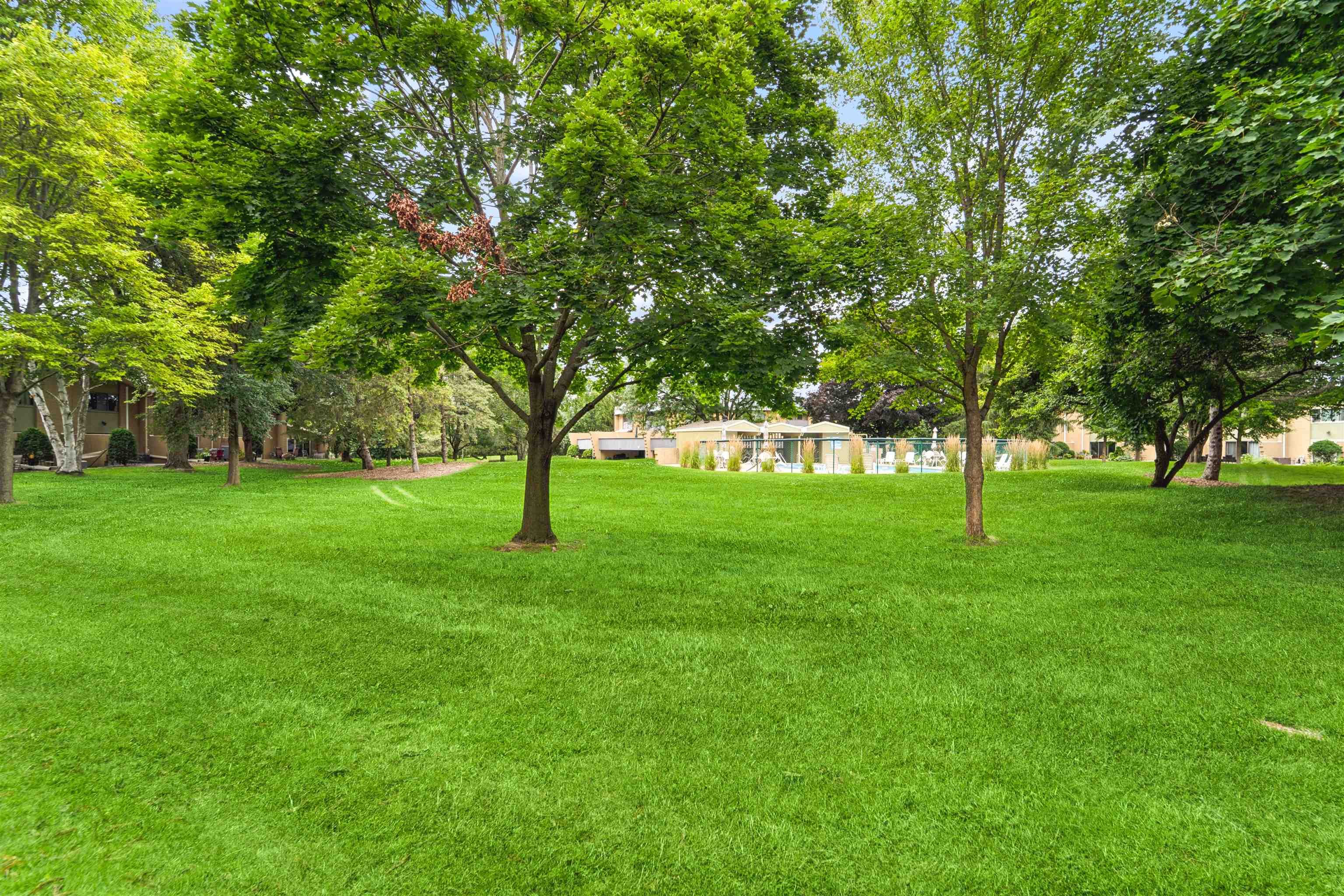 1231 West Nicolet Circle Appleton, WI 54914 - Photo 32 of 37