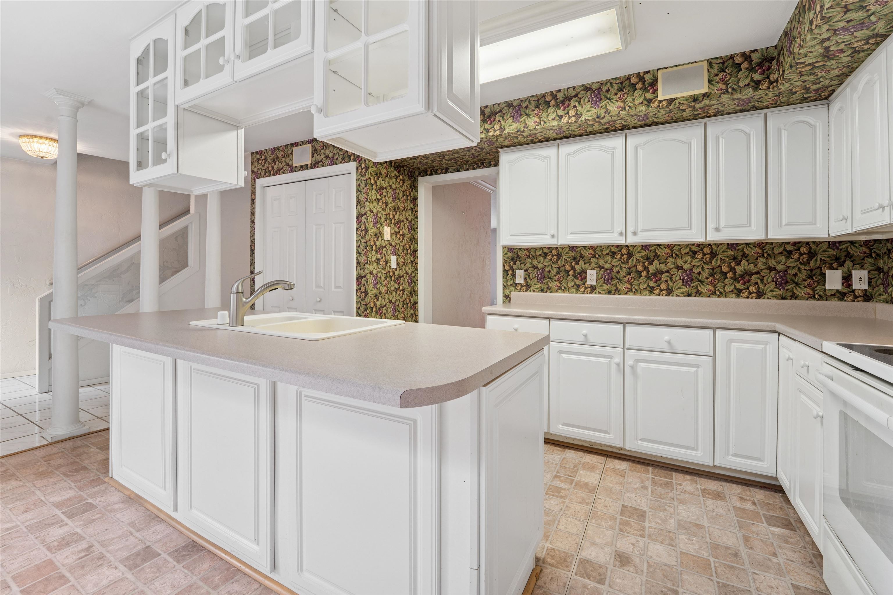 1231 West Nicolet Circle Appleton, WI 54914 - Photo 6 of 37