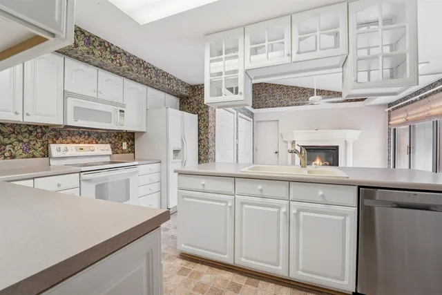 $209,900 | 1231 West Nicolet Circle, Appleton, WI 54914