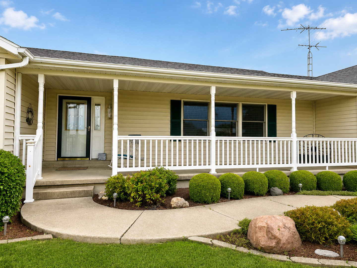 2930 North 1200 East Road Clifton, IL 60927 - Photo 4 of 38