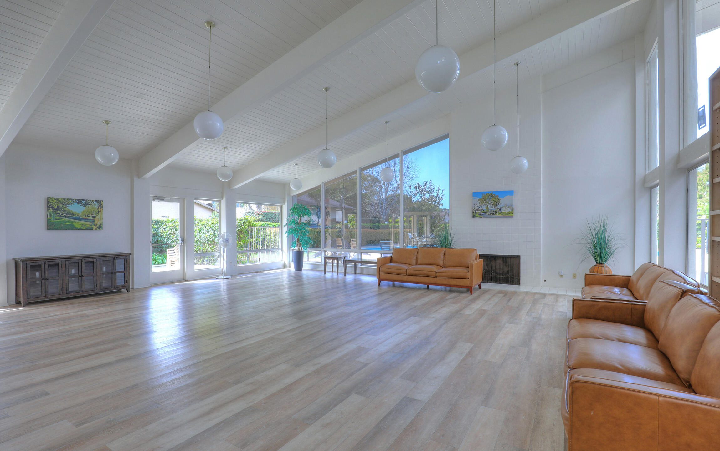 63 North San Marcos Road, Unit A Santa Barbara, CA 93111 - Photo 32 of 34 Club house