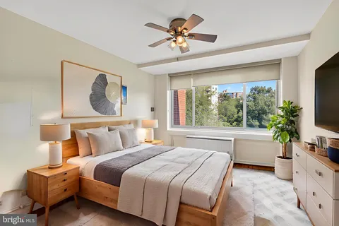 $479,900 | 4000 Tunlaw Road Northwest, Unit 1026, Washington, DC 20007