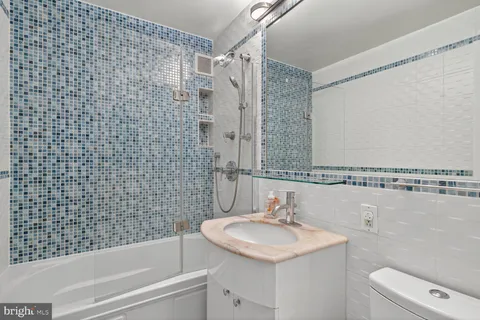 $479,900 | 4000 Tunlaw Road Northwest, Unit 1026, Washington, DC 20007