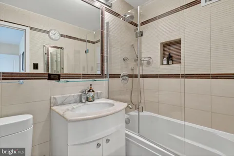 $479,900 | 4000 Tunlaw Road Northwest, Unit 1026, Washington, DC 20007