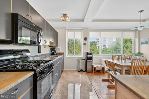 $479,900 | 4000 Tunlaw Road Northwest, Unit 1026, Washington, DC 20007