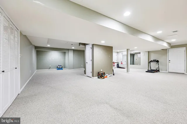 $700,000 | 3000 Long Way, Easton, PA 18040