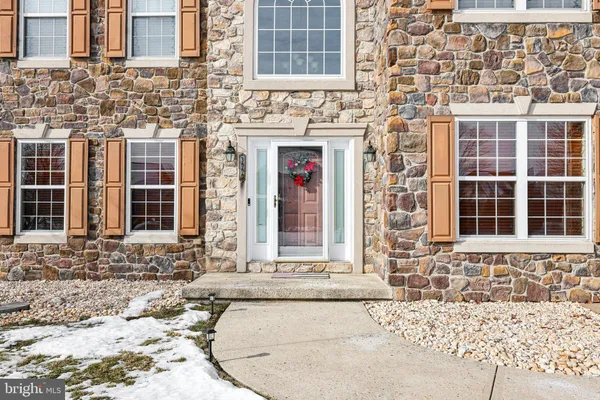 $700,000 | 3000 Long Way, Easton, PA 18040