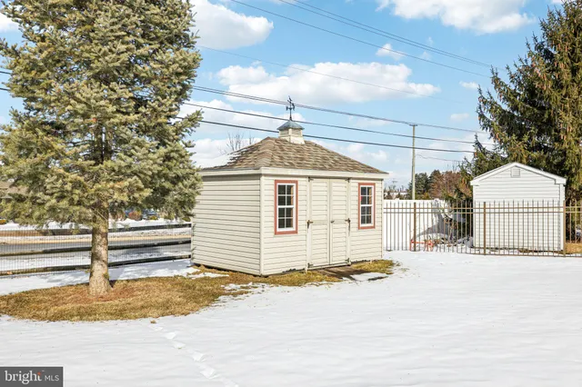 $700,000 | 3000 Long Way, Easton, PA 18040