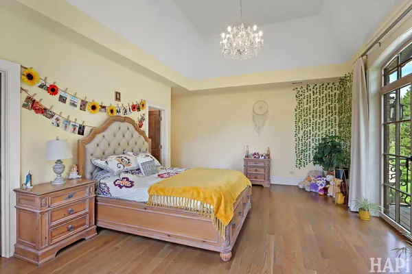 $2,695,000 | 18 Enclave, South Barrington, IL 60010