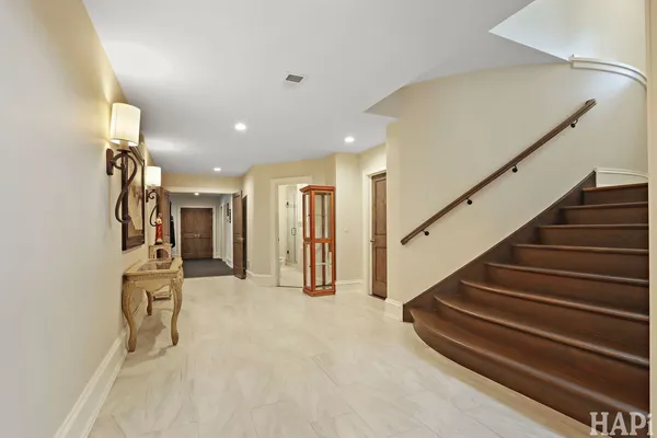 $2,695,000 | 18 Enclave, South Barrington, IL 60010